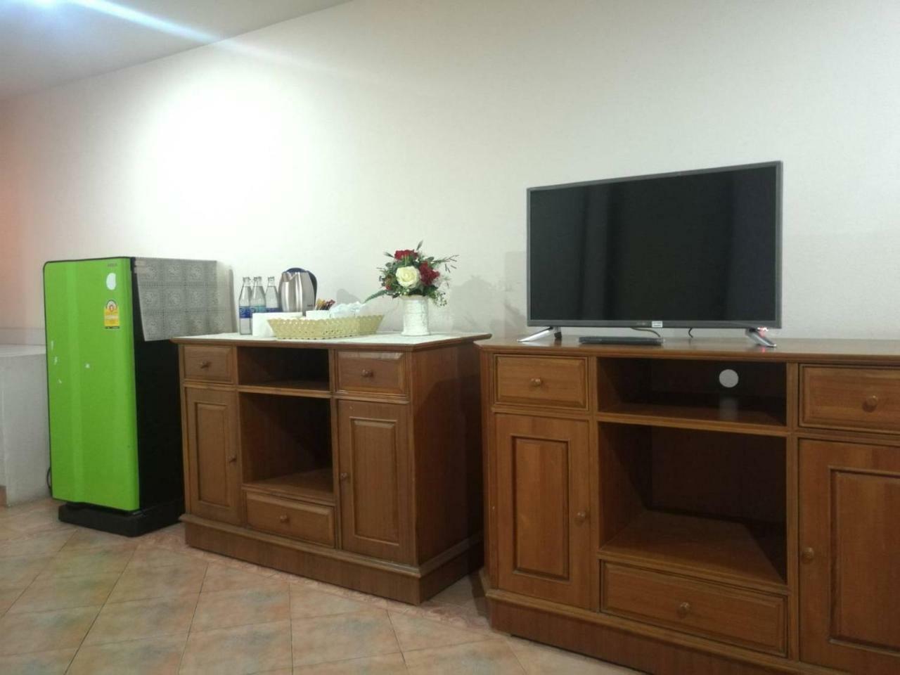 Js Tower Ξενοδοχείο Μπανγκόκ Εξωτερικό φωτογραφία
